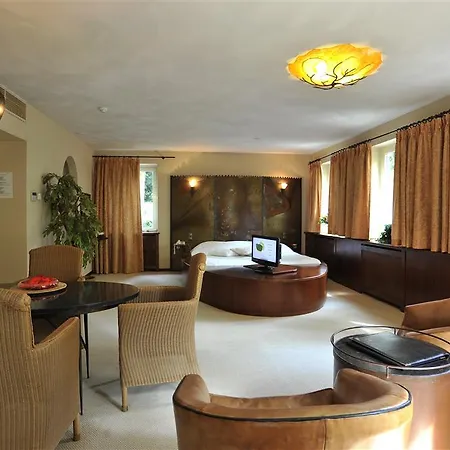 Parkhotel Mastbosch 4*